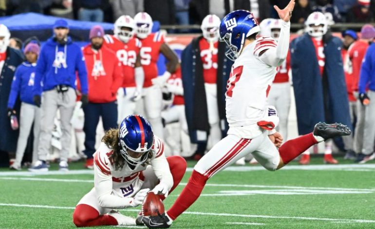  Watch: Giants have epic fail on field goal attempt