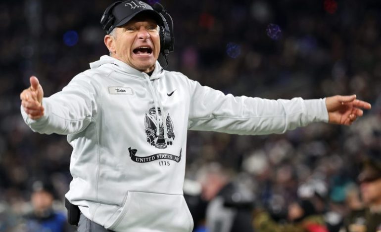  Jeff Monken fails to dodge Gatorade bath after Army’s Fenway Bowl win