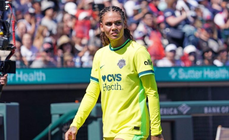  USWNT star signs new deal to end dramatic contract saga