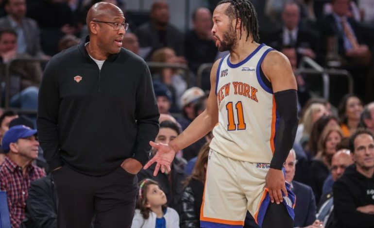  Struggling Knicks call players-only meeting after home fans boo team