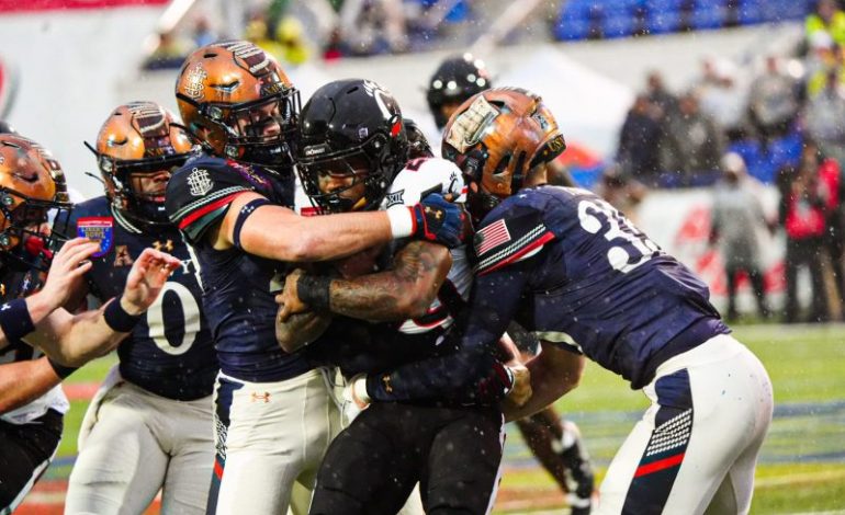  Navy vs Cincinnati score: Midshipmen blow out Bearcats in Liberty Bowl