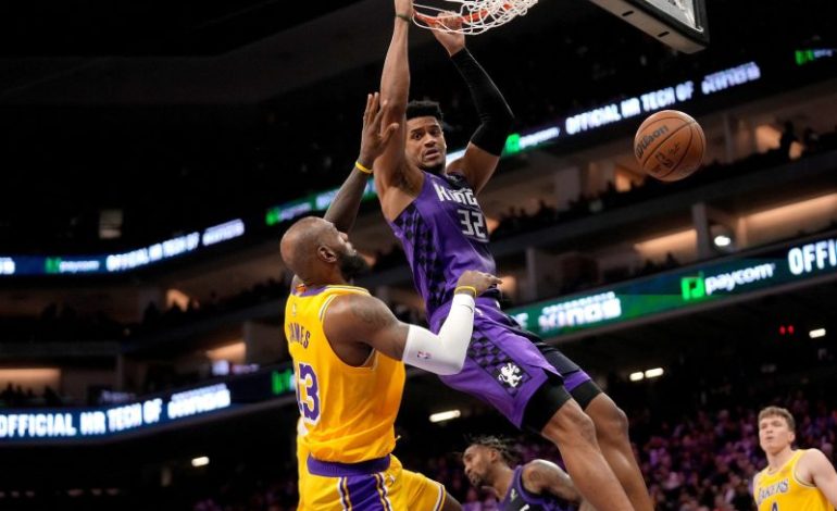  Kings outlast Lakers, Luka scores 42 in loss. Monk electric off bench