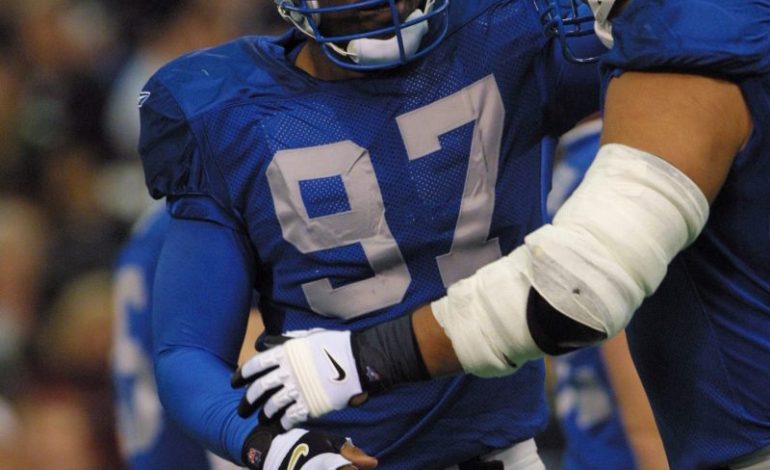  Family announces death of Lions star, suspects CTE